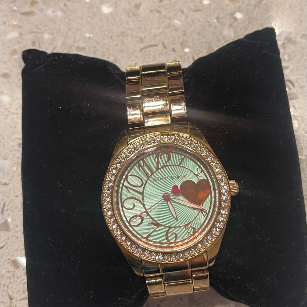 Betsey Johnson Rose Gold Heart Watch - Picture 2 of 6
